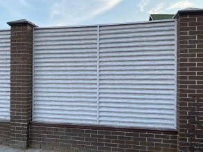 Забор жалюзи 30 метров фото цена под ключ