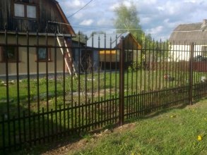 Сварные заборы с утрамбовкой щебнем 12 метров фото в Калининеце