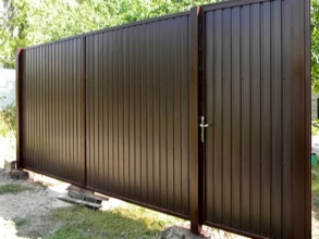 профнастил с распашными воротами - пример 7 фото стоимость под ключ