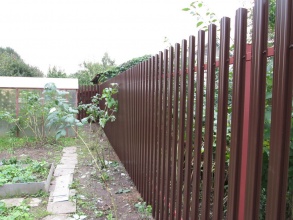 Забор из евроштакетника с забивными столбами 86 метров фото в Калининеце
